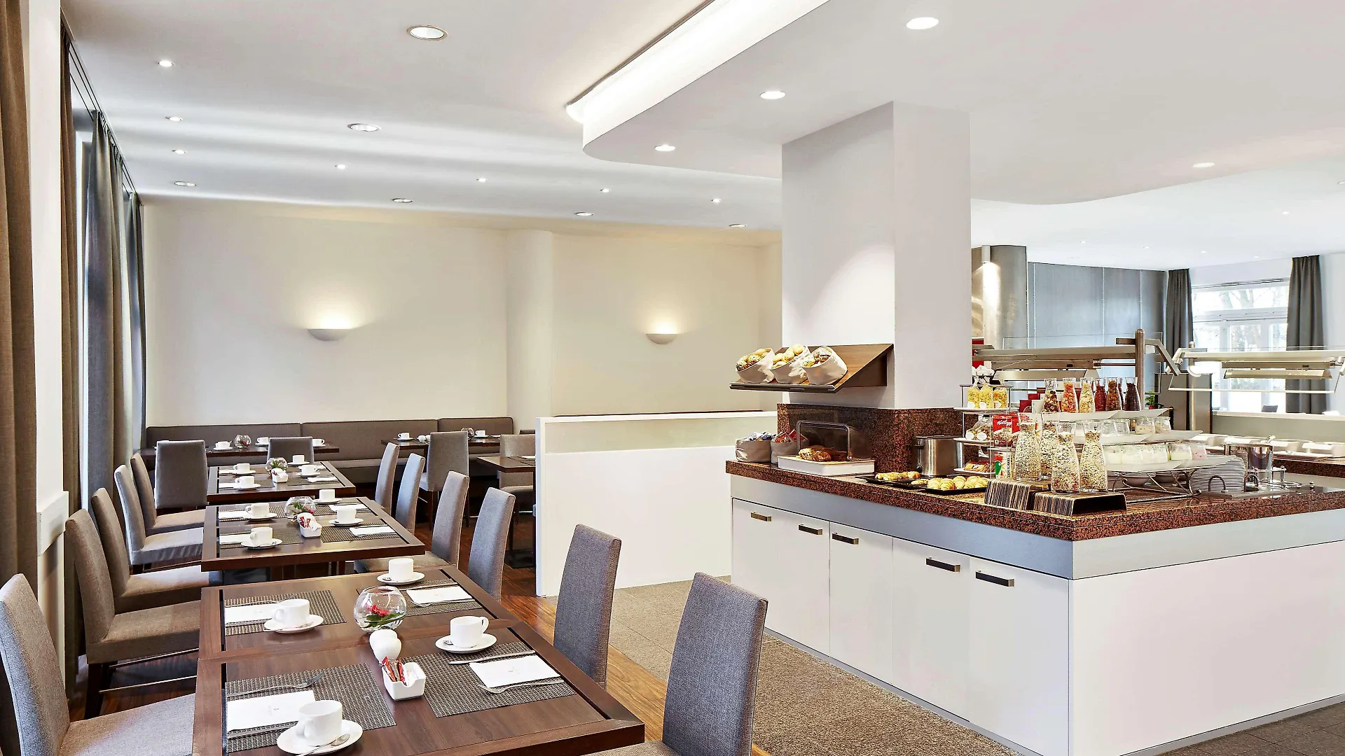 **** Aparthotel Nh Collection Hamburg City Germania