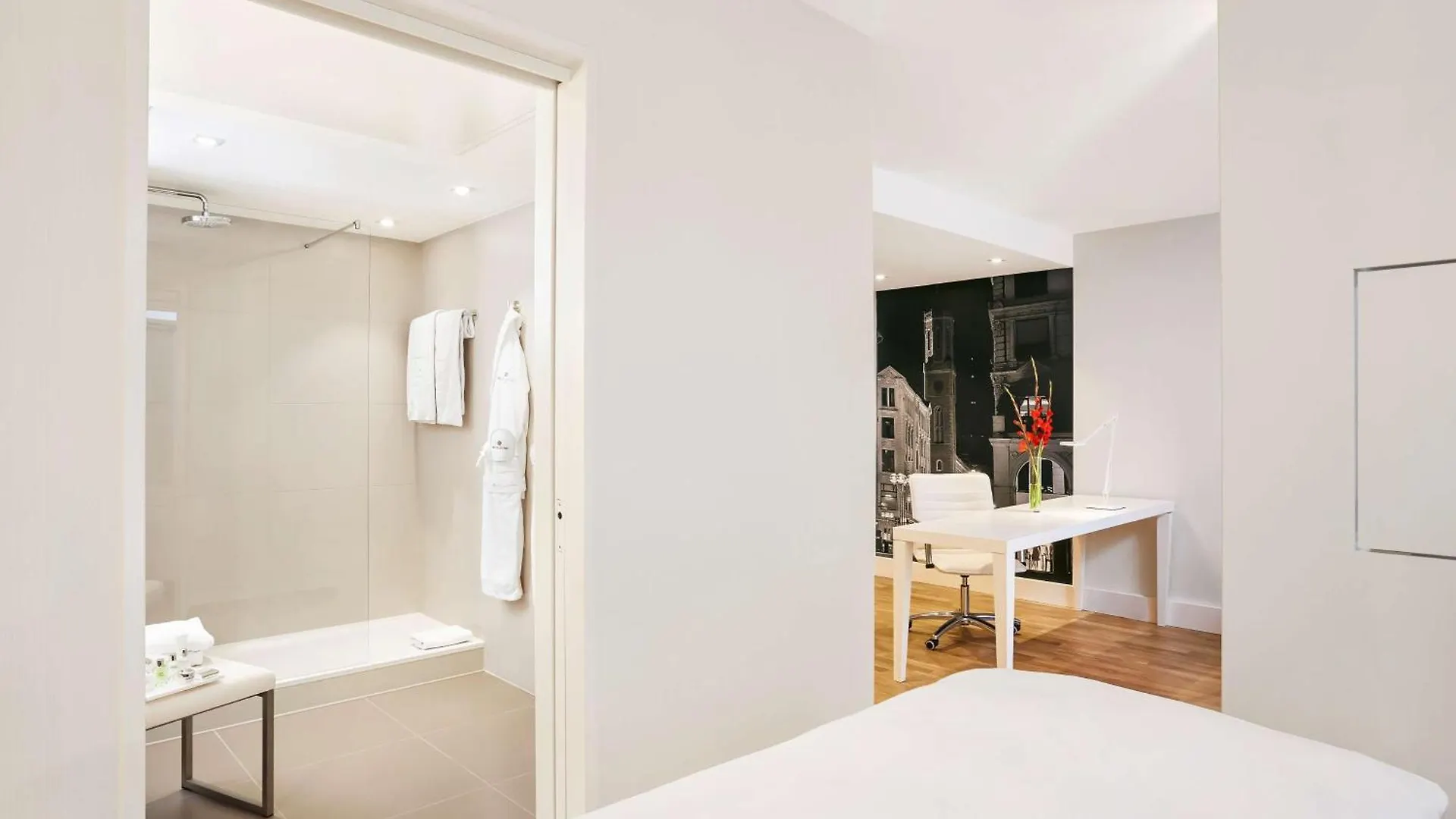 Nh Collection Hamburg City 4*,