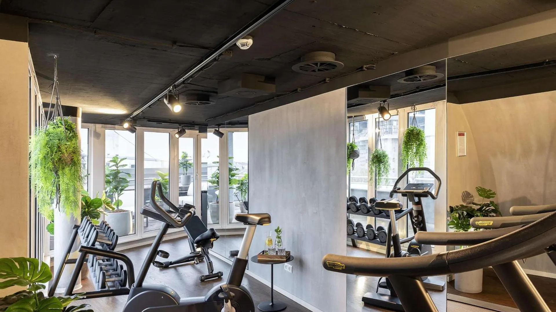 **** Apartmanhotel Nh Collection Hamburg City Németország